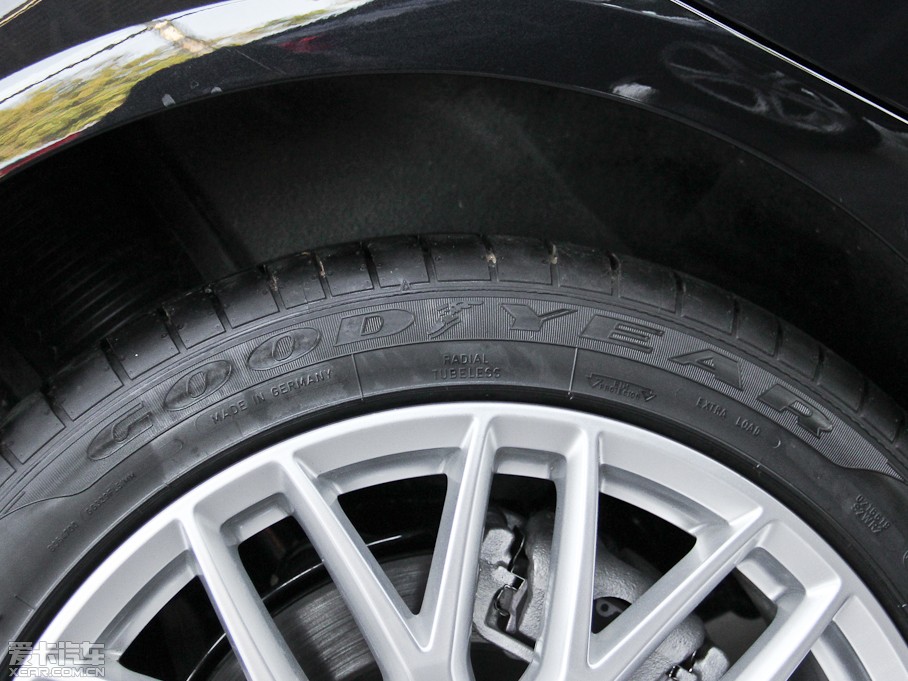 2015WA8 60 TFSI quattroA