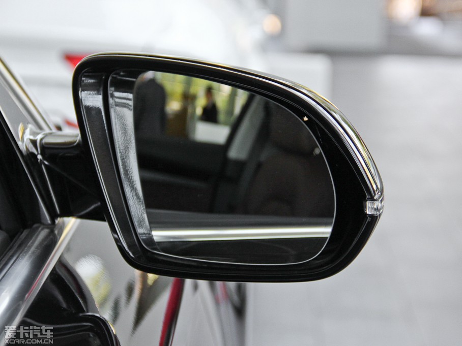 2015?yun)WA8 60 TFSI quattroA