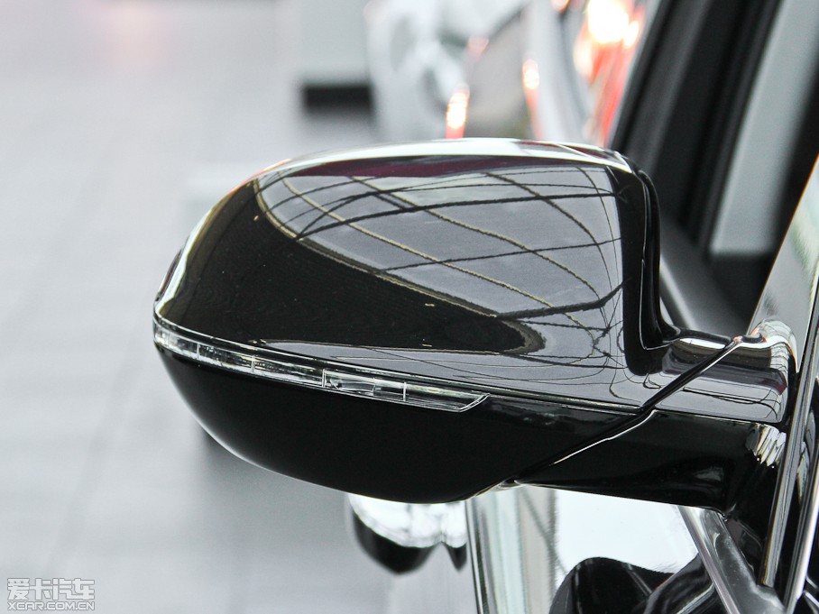 2015WA8 60 TFSI quattroA