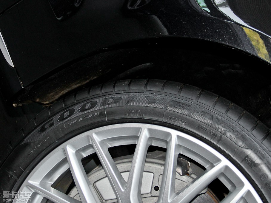 2015WA8 60 TFSI quattroA