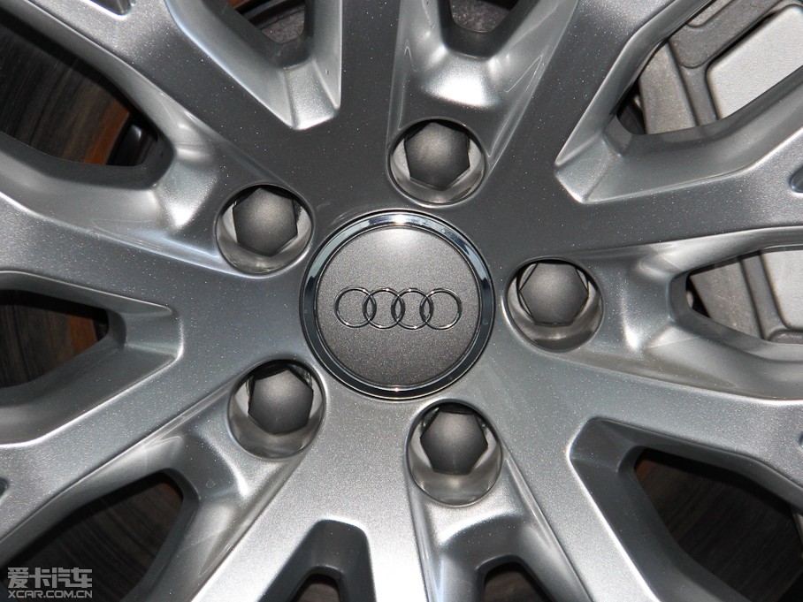 2015?yun)WA8 60 TFSI quattroA