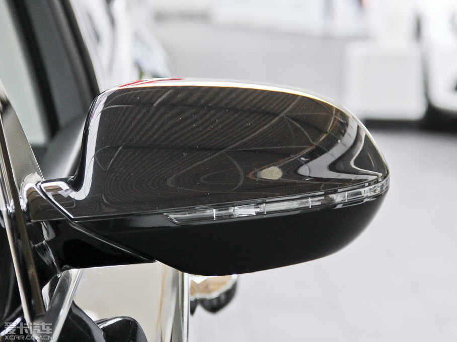 2015WA8 60 TFSI quattroA