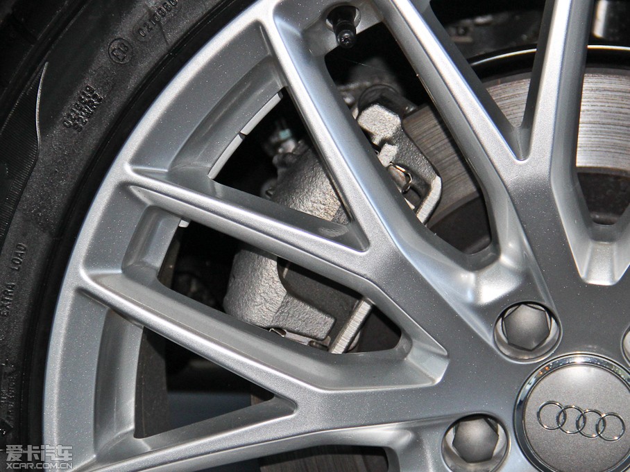 2015WA8 60 TFSI quattroA