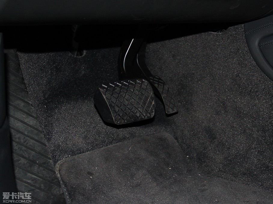 2015WA8 60 TFSI quattroA