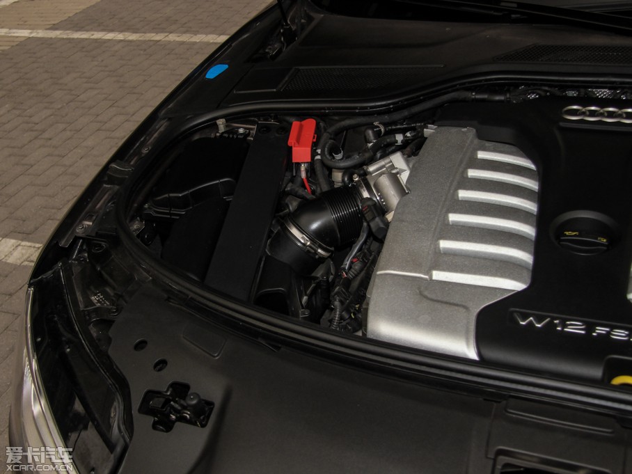 2015WA8 6.3 FSI W12 quattroŞ