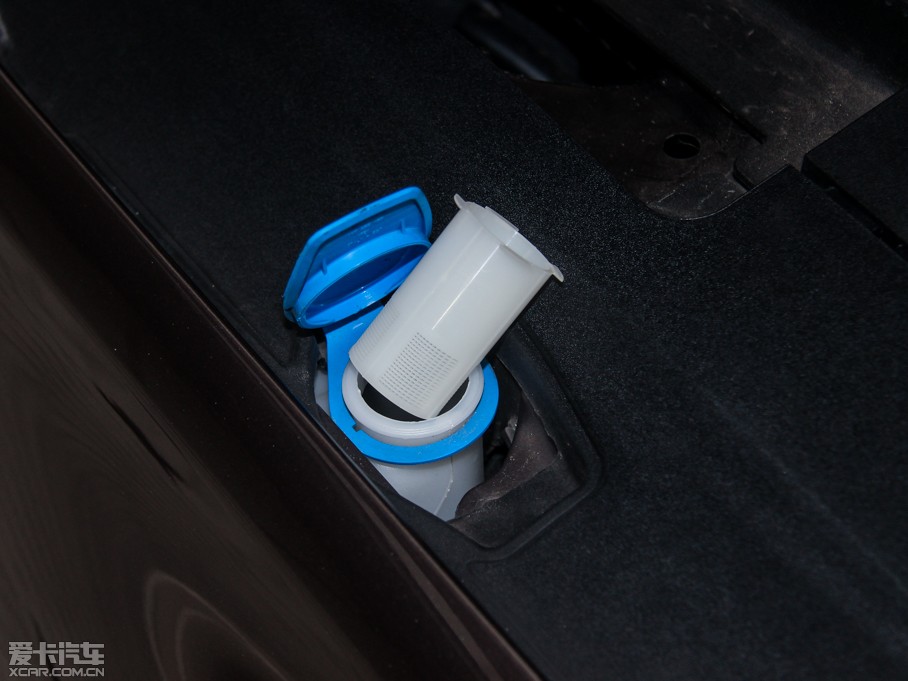 2015WA8 6.3 FSI W12 quattroŞ