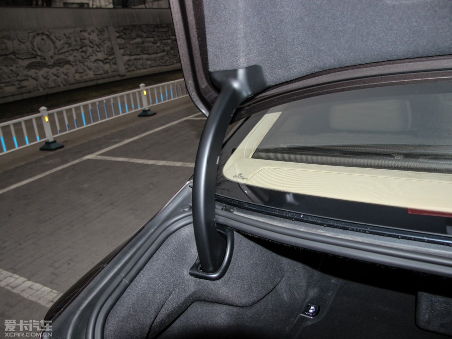 2015WA8 6.3 FSI W12 quattroŞ