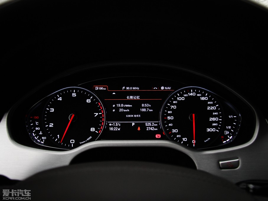 2015WA8 6.3 FSI W12 quattroŞ