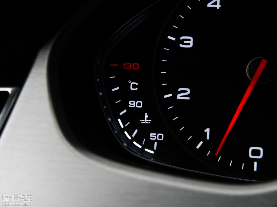 2015WA8 6.3 FSI W12 quattroŞ