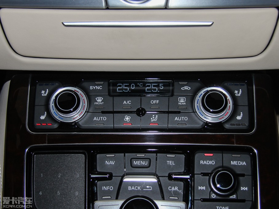 2015WA8 6.3 FSI W12 quattroŞ