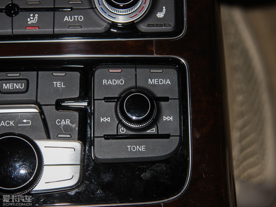 2015WA8 6.3 FSI W12 quattroŞ