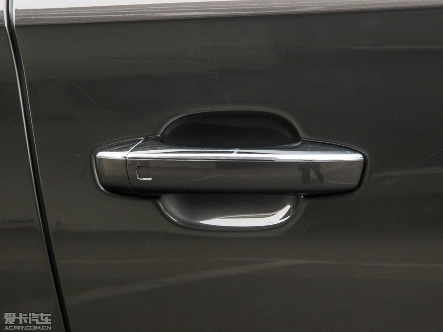 2015WA8 6.3 FSI W12 quattroŞ