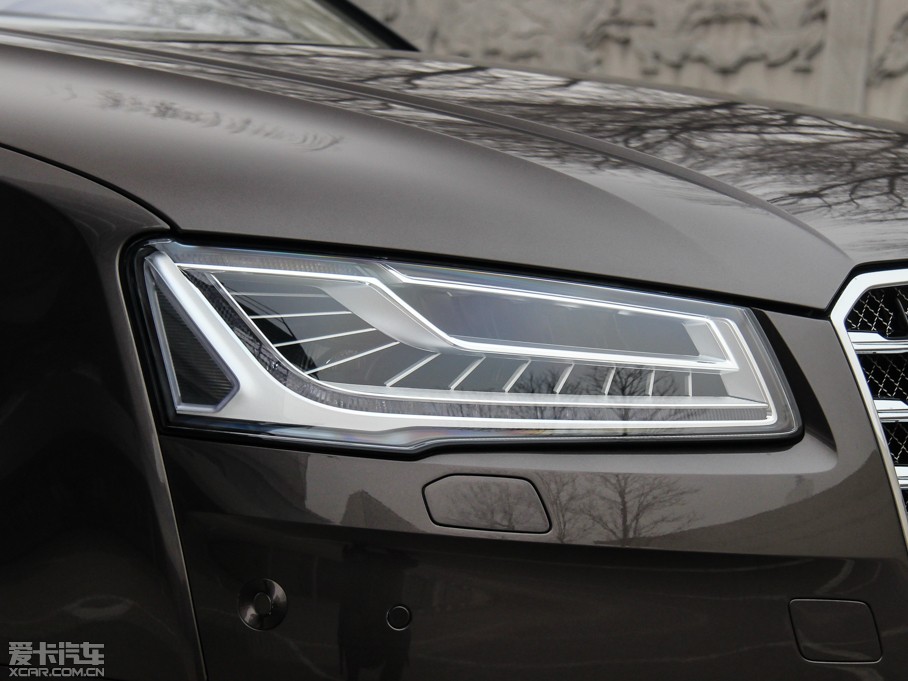 2015WA8 6.3 FSI W12 quattroŞ