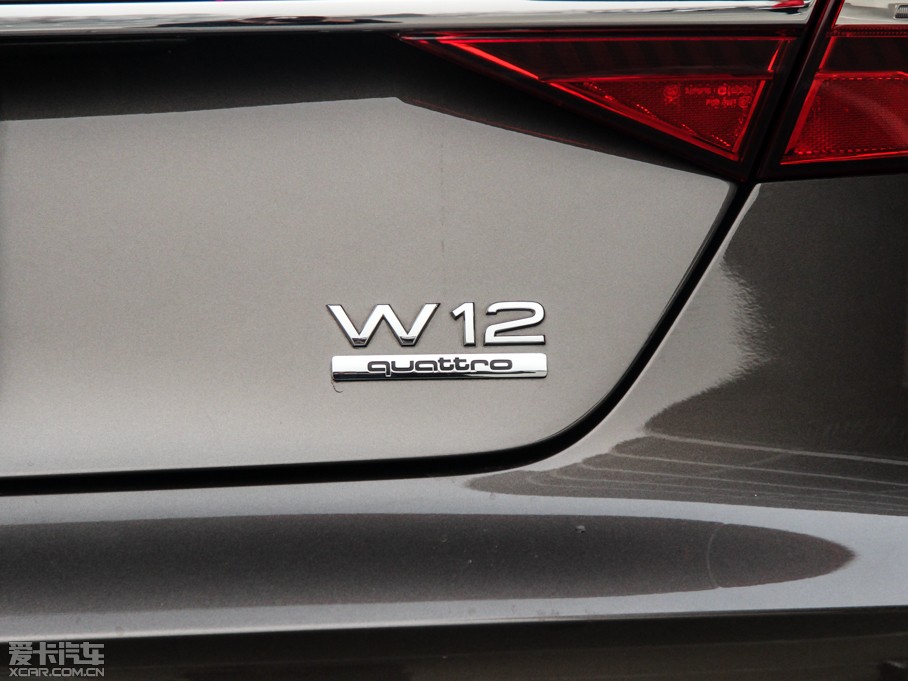 2015WA8 6.3 FSI W12 quattroŞ