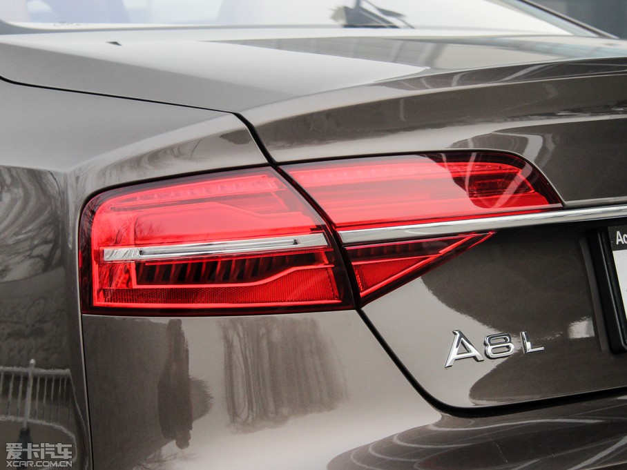 2015WA8 6.3 FSI W12 quattroŞ