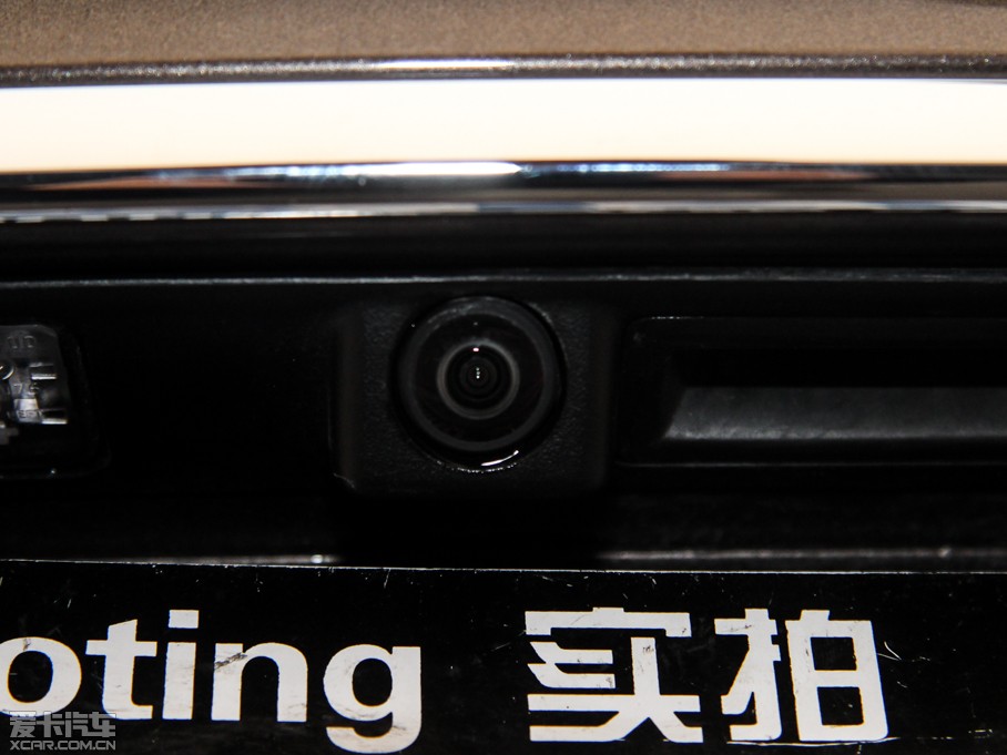 2015?yun)WA8 6.3 FSI W12 quattroŞ