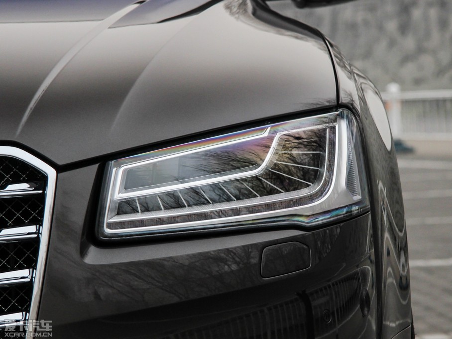 2015WA8 6.3 FSI W12 quattroŞ