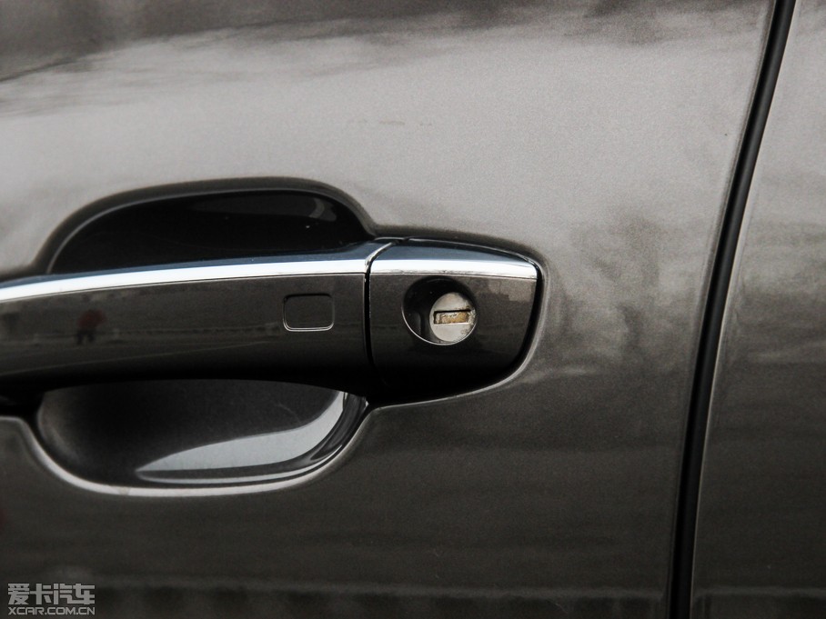 2015WA8 6.3 FSI W12 quattroŞ