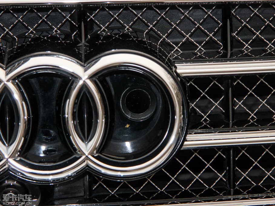 2015WA8 6.3 FSI W12 quattroŞ