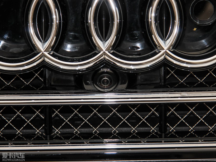 2015WA8 6.3 FSI W12 quattroŞ