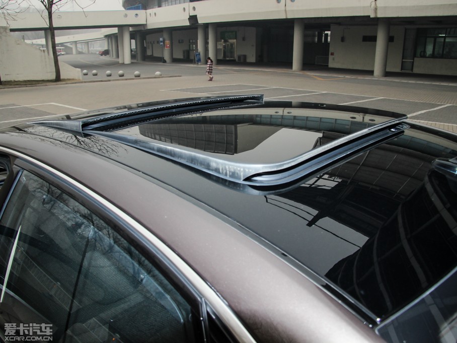 2015WA8 6.3 FSI W12 quattroŞ