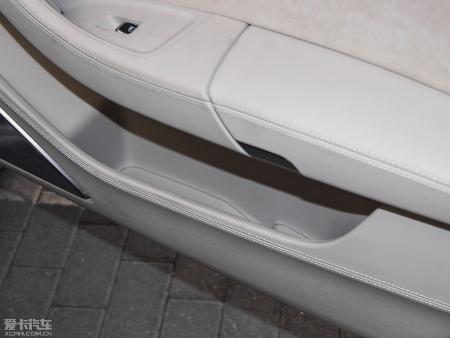 2015WA8 6.3 FSI W12 quattroŞ