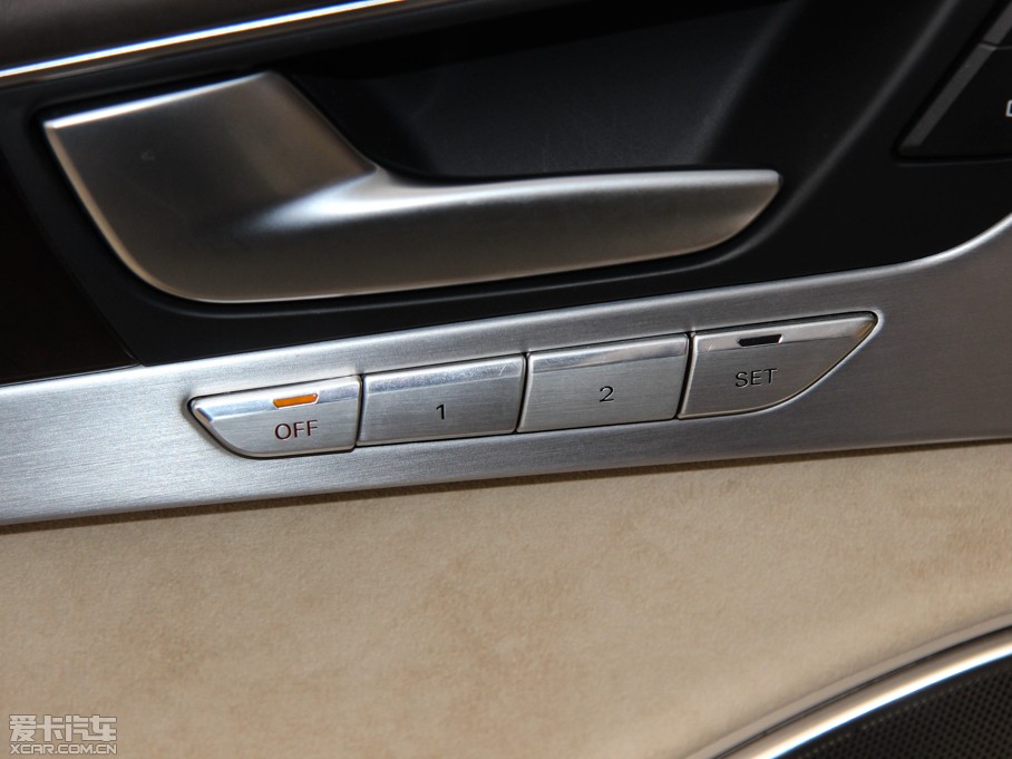 2015WA8 6.3 FSI W12 quattroŞ