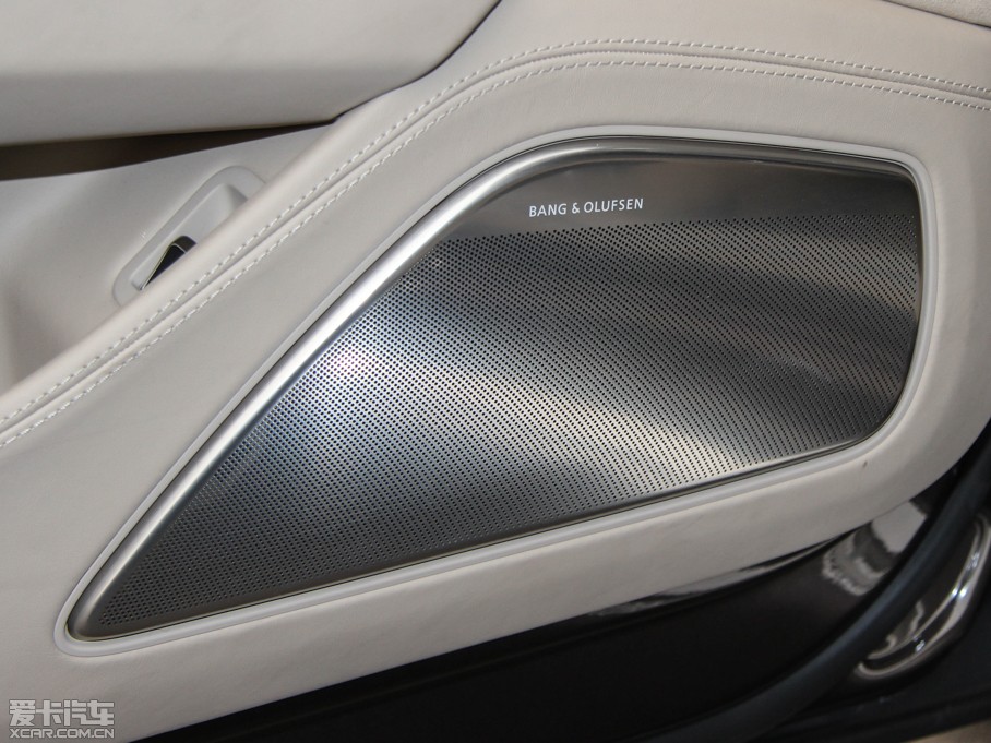 2015WA8 6.3 FSI W12 quattroŞ