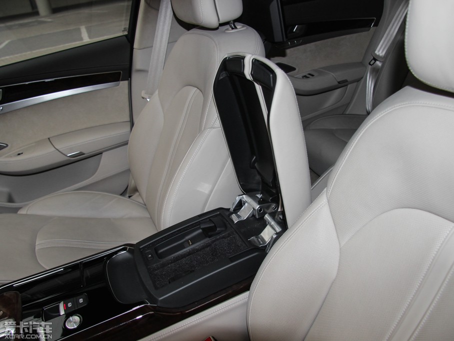 2015WA8 6.3 FSI W12 quattroŞ