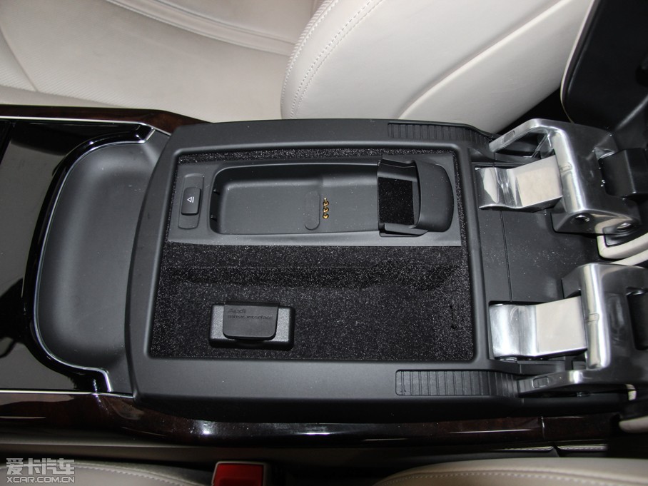 2015WA8 6.3 FSI W12 quattroŞ