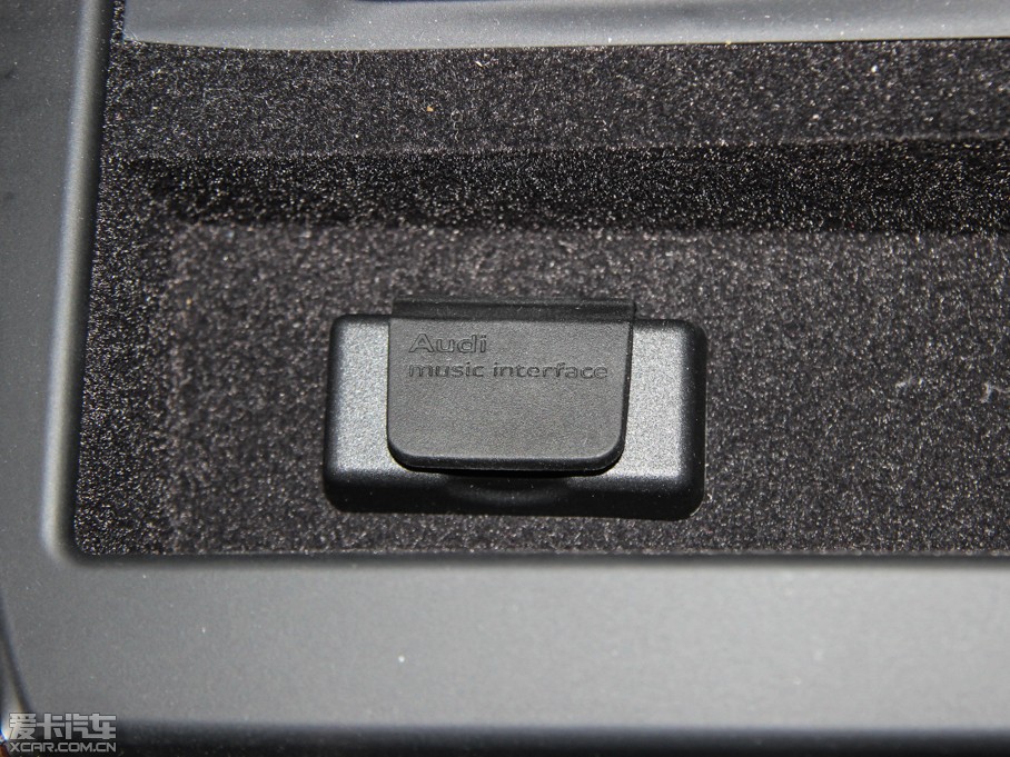 2015WA8 6.3 FSI W12 quattroŞ