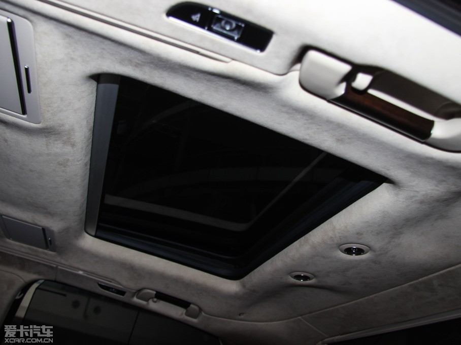 2015WA8 6.3 FSI W12 quattroŞ