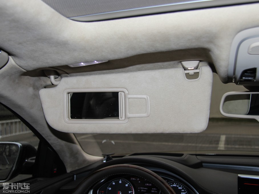 2015WA8 6.3 FSI W12 quattroŞ