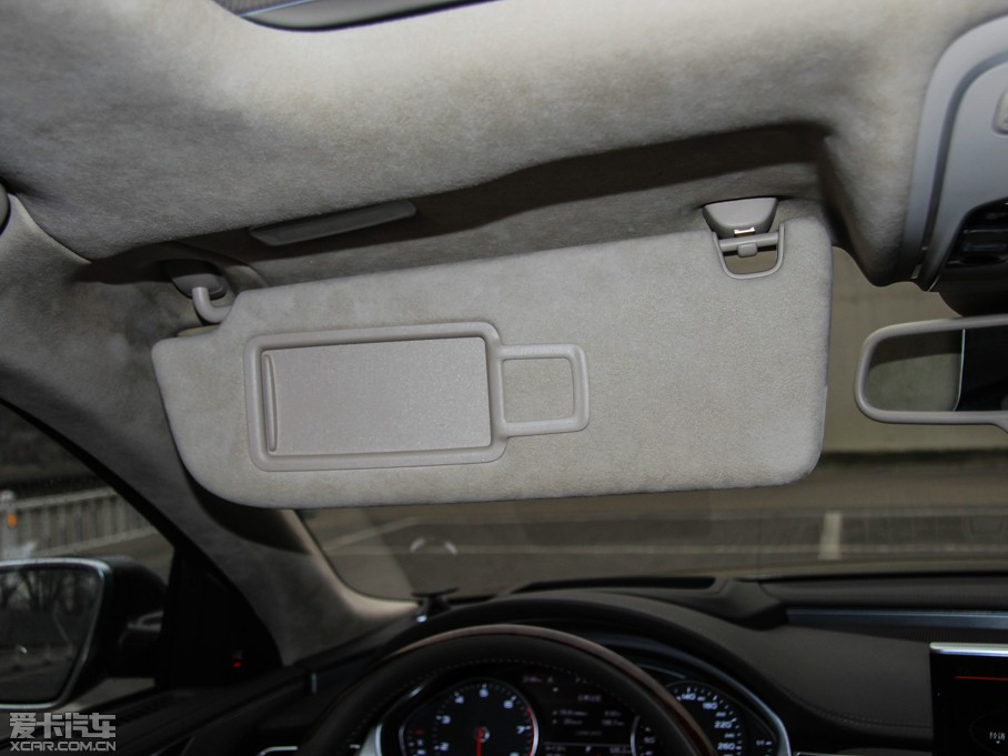 2015WA8 6.3 FSI W12 quattroŞ