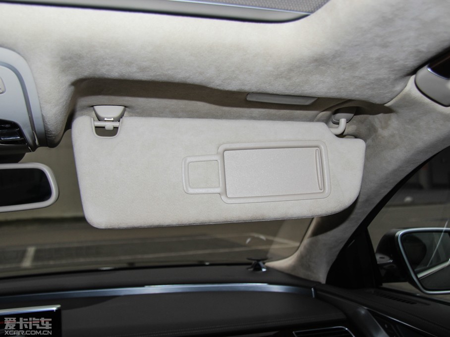 2015WA8 6.3 FSI W12 quattroŞ