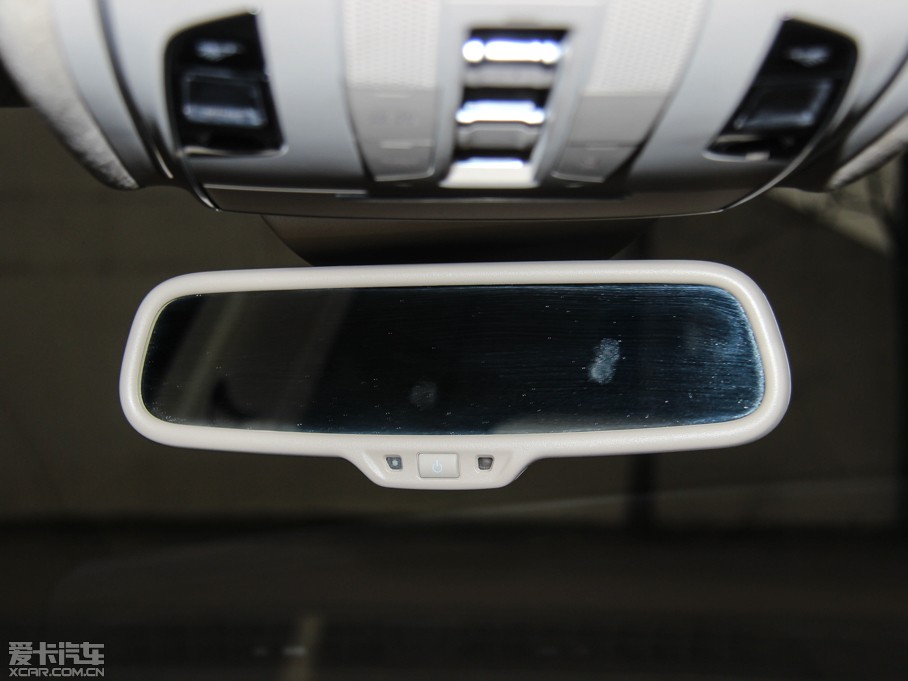 2015WA8 6.3 FSI W12 quattroŞ