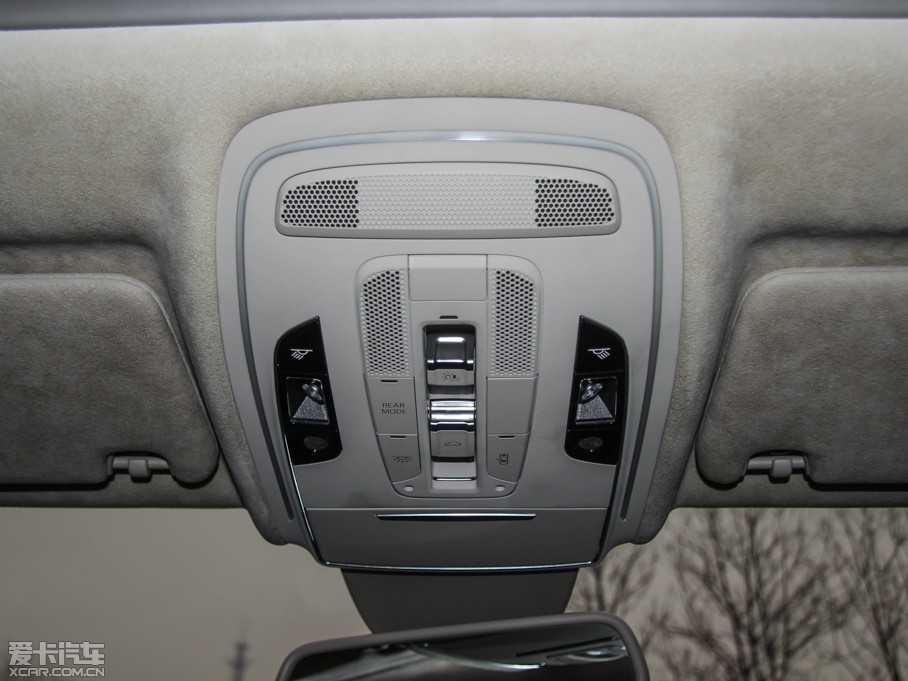 2015WA8 6.3 FSI W12 quattroŞ