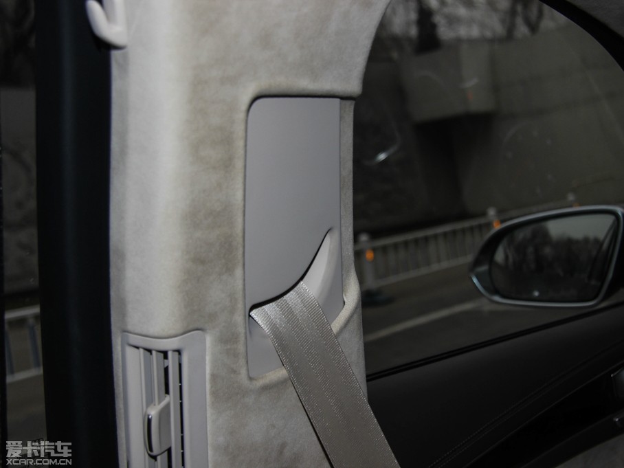 2015WA8 6.3 FSI W12 quattroŞ