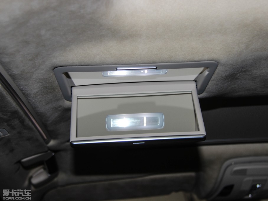 2015WA8 6.3 FSI W12 quattroŞ