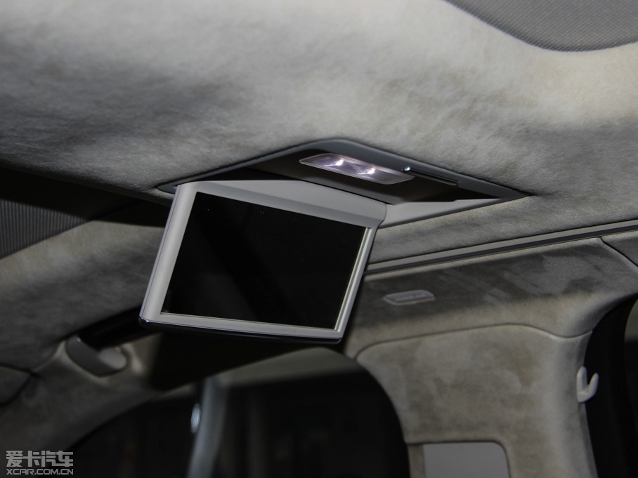 2015?yun)WA8 6.3 FSI W12 quattroŞ