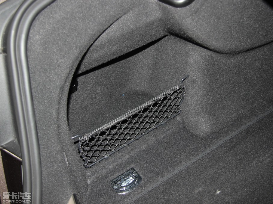 2015?yun)WA8 6.3 FSI W12 quattroŞ