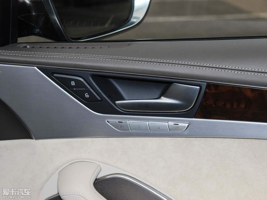 2015WA8 6.3 FSI W12 quattroŞ