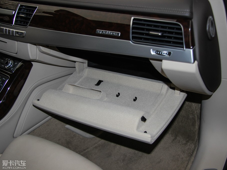 2015WA8 6.3 FSI W12 quattroŞ