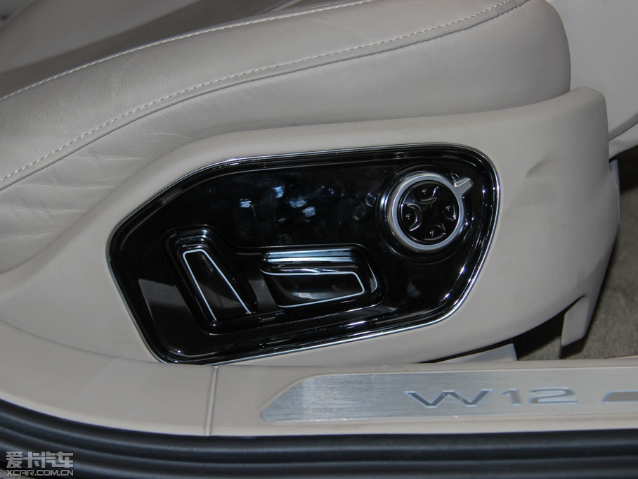 2015WA8 6.3 FSI W12 quattroŞ