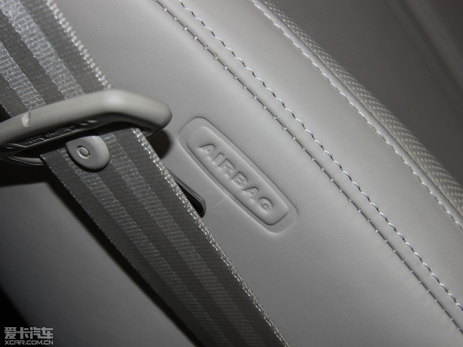 2015WA8 6.3 FSI W12 quattroŞ