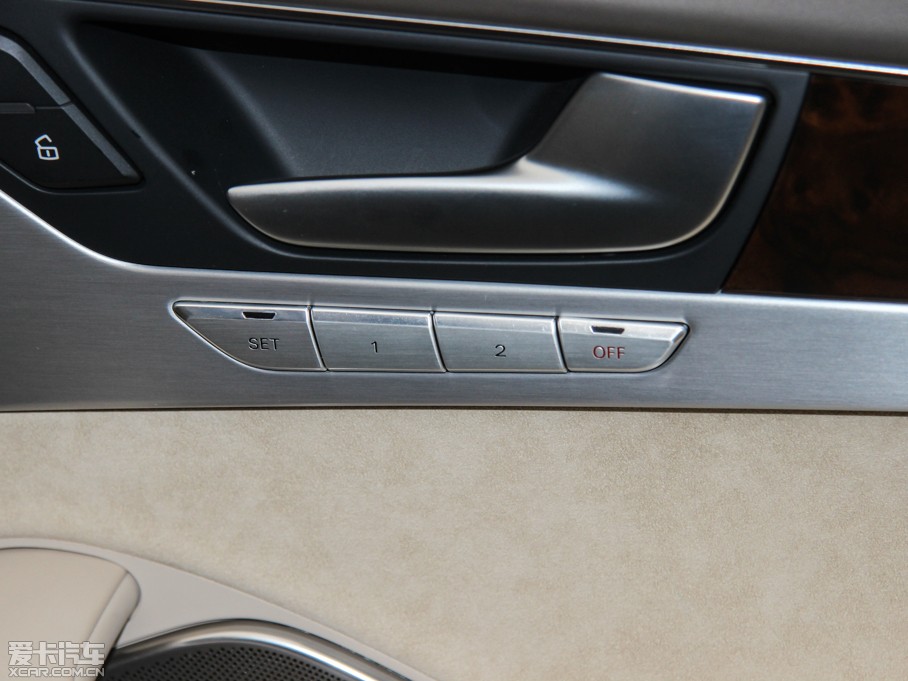 2015WA8 6.3 FSI W12 quattroŞ