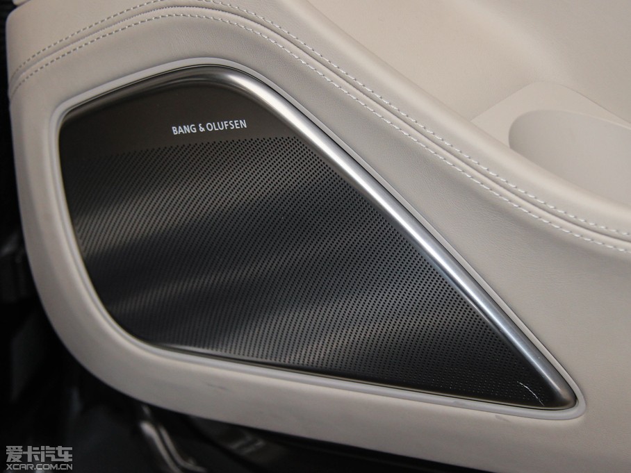 2015WA8 6.3 FSI W12 quattroŞ