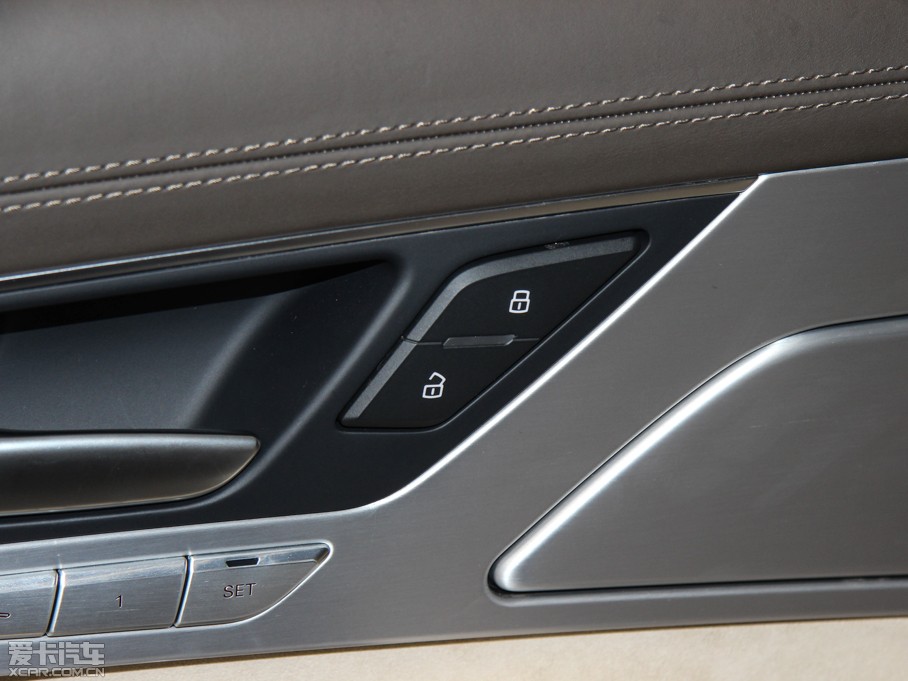 2015WA8 6.3 FSI W12 quattroŞ