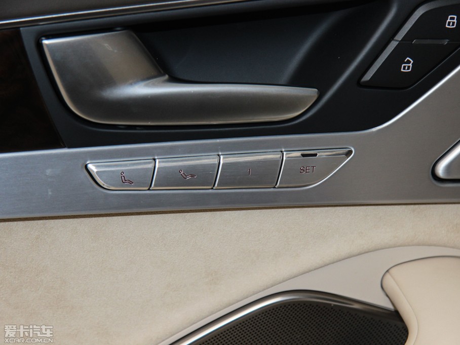 2015WA8 6.3 FSI W12 quattroŞ