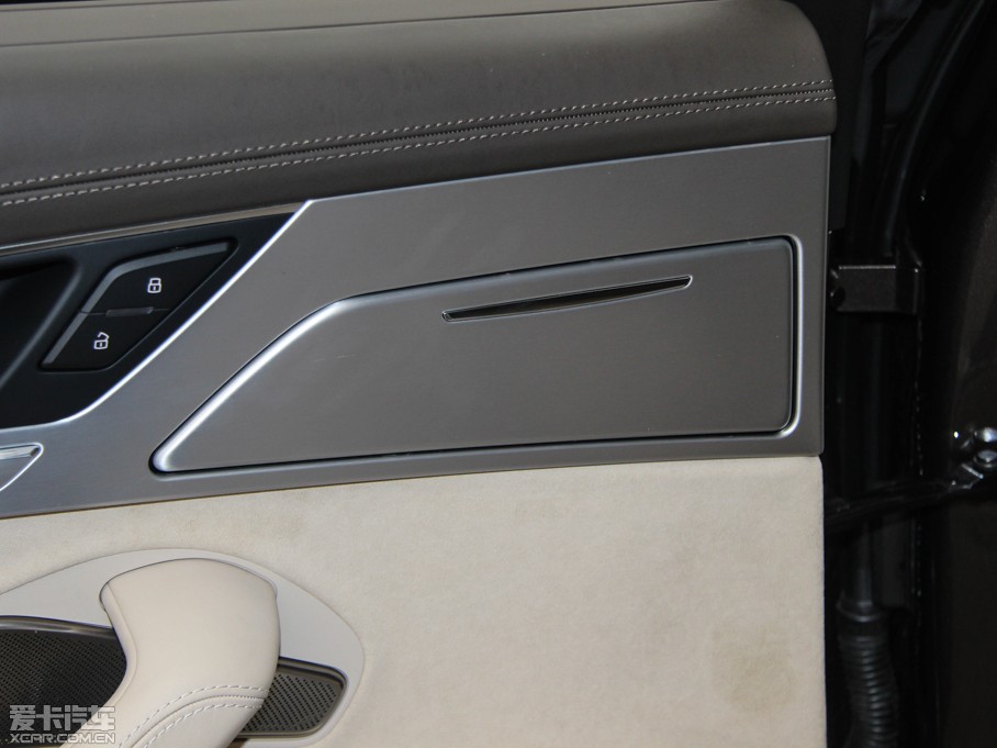 2015WA8 6.3 FSI W12 quattroŞ